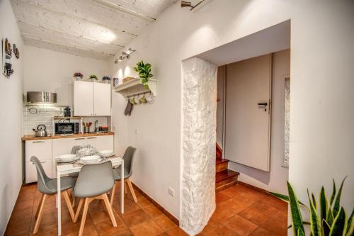 Colosseum Royal Apartment, Rzym (zdjęcie 10)