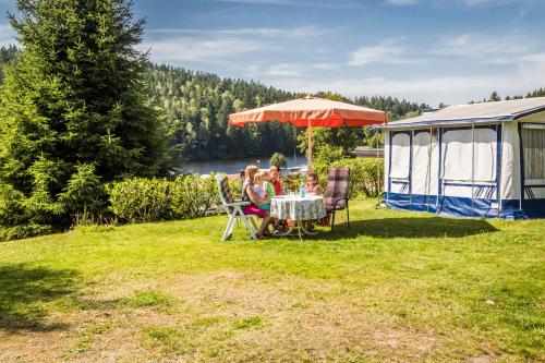 Freizeit- und Campinganlage Gaisweiher in 弗洛斯