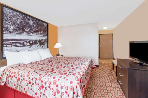 Super 8 by Wyndham Bowling Green South - image 10