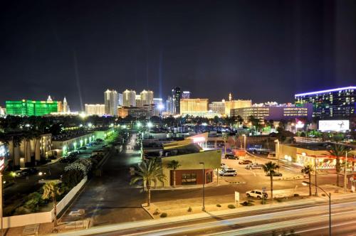 Hyatt Place Las Vegas - image 5