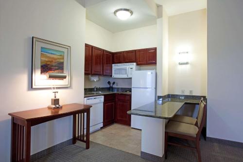 Staybridge Suites Baton Rouge-University At Southgate