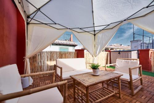 Lindo Estudio con Terraza San Matías, Granada (fotografie 2)