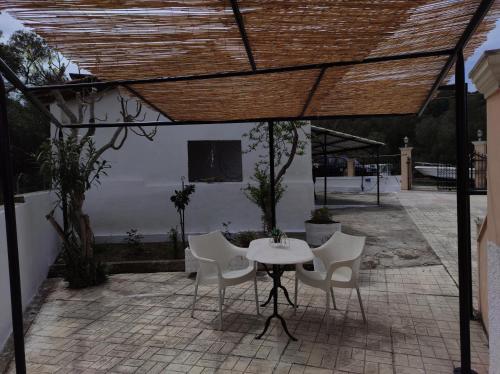  New Family House Corfu in Sinarádes