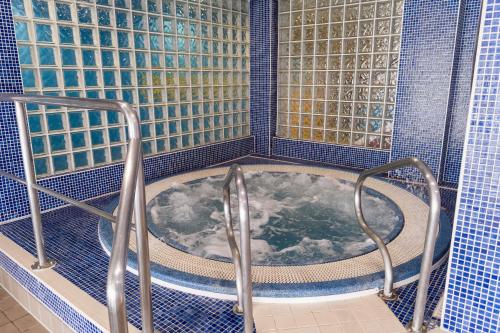 Bañera de hidromasaje, Sporting Lodge Inn Middlesbrough in Middlesbrough