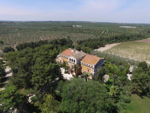 villa fenicia