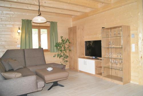 Bergchalet mit Wellness-Oase, Natur Pur in Pöllauberg
