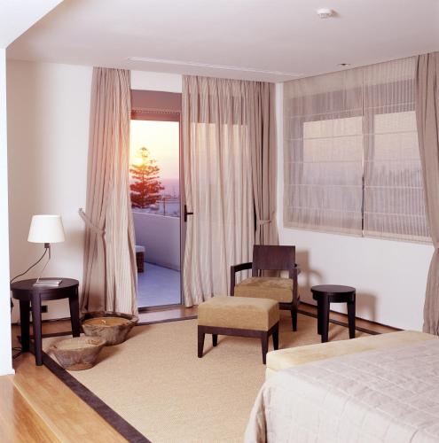 Angela Hotel Downtown Rooms - image 2