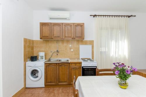 Apartments Goran - image 8