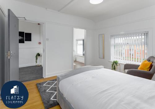 FLATZY - 6 bed Oasis Close to Football Stadiums, Liverpool (photo 7)