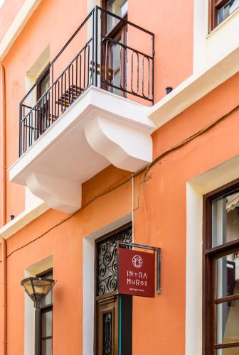 Intra Muros Hostel - image 10