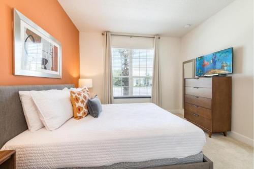 New 3 bedroom suites 20 min from Disney - image 14