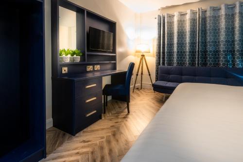 Da Vinci's Hotel - image 13