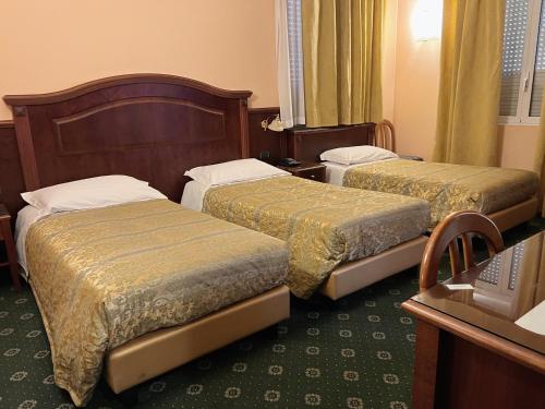 Hotel Valganna – Milan, DC
