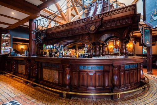 Da Vinci's Hotel - image 6