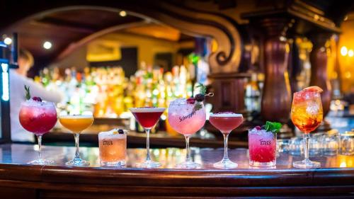 Da Vinci's Hotel - image 11