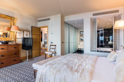 Royal Savoy - Ocean Resort - Savoy Signature - image 10