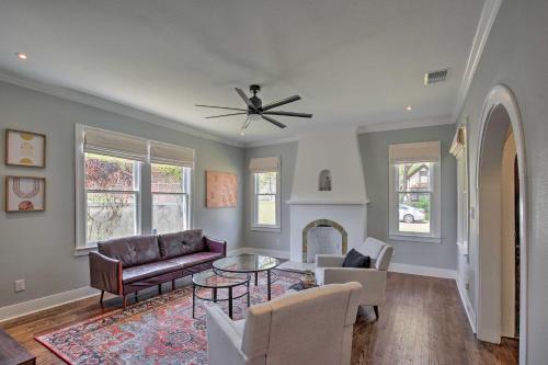 Historic Home with Yard Near St Marys Strip! in San Antonio, USA