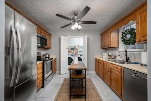 Single-Story Manchester Home Close to Parks! in Manchester, USA