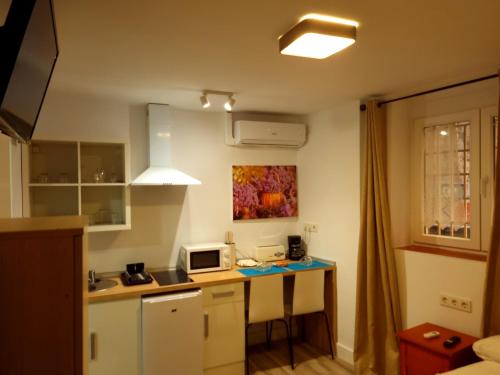 Granada City Home - image 11