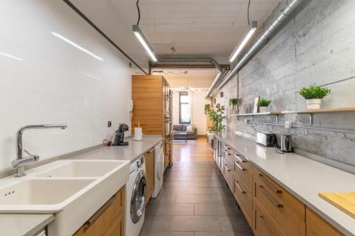 NEW! Lovely 3-Bedroom Loft in Bilbao, Bilbao (fotografie 9)