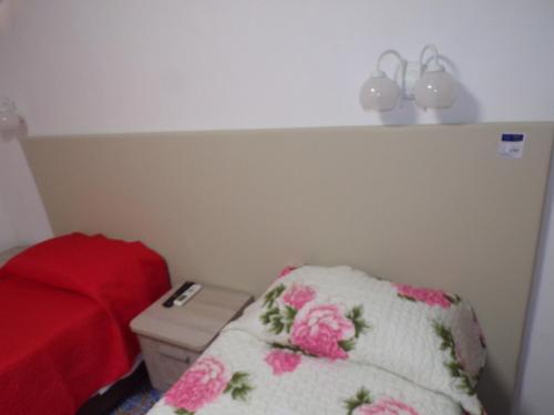2 bedrooms, 3 beds