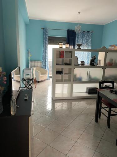 Esmeralda Apartment - image 2
