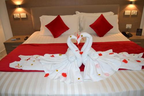 Mecla Suites - image 5