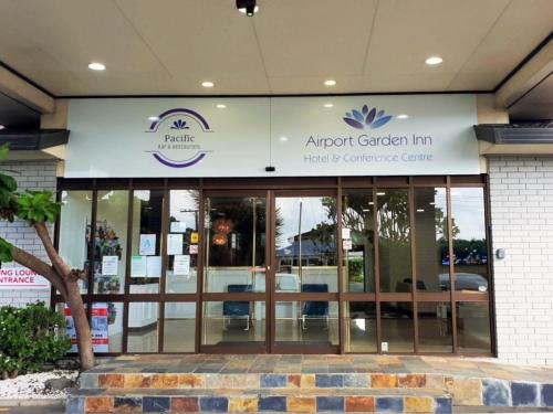 Indgang, Airport Garden Inn Hotel in Auckland