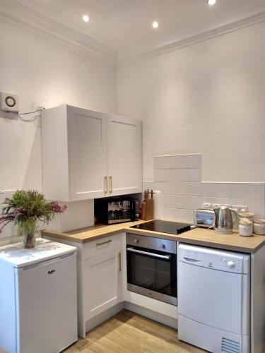 Picture of Stylish Two Bedroom Apartment In St Andrews Centre