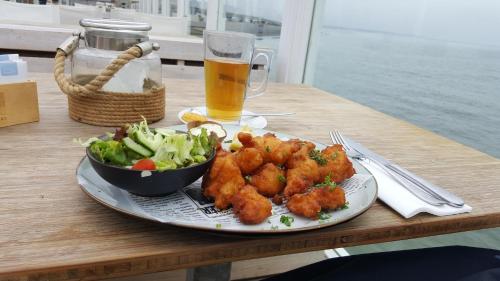 Ferienhhaus-Mobilheim freies WLAN in 納爾德維克