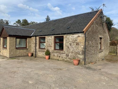 Charming Parlour Cottage at Tinto Retreats near Biggar