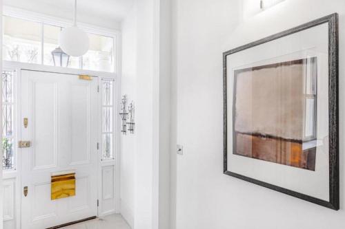 Queen's Gate Townhouse - 2 bedroom - image 12