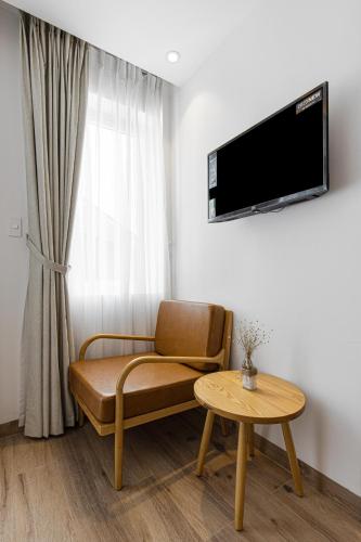 Superior Twin Room image 7