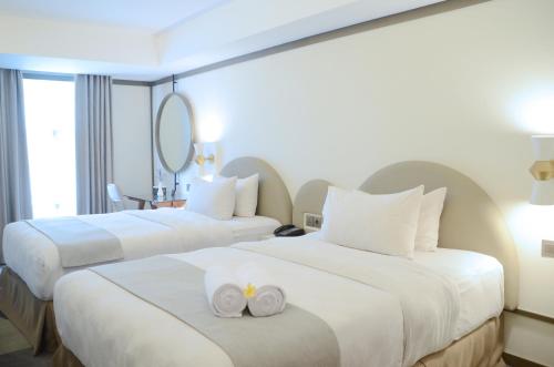 Deluxe Twin Room image 1