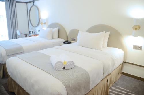 Louis Kienne Hotel Pemuda Room Type - Deluxe Twin Room
