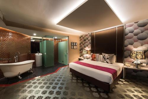 room detail thumbnail 0