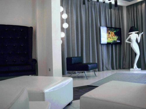Atmosphere Suite Hotel