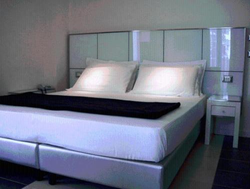 Atmosphere Suite Hotel - main image