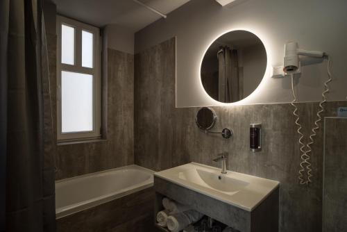 Boutique Hotel Civitas - image 13