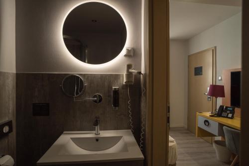 Boutique Hotel Civitas - image 2