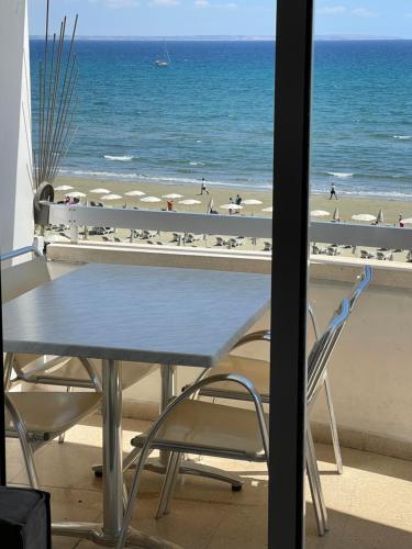 Apartment with Sea View image 6