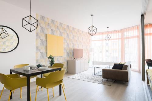 Parizs Garden Apartments