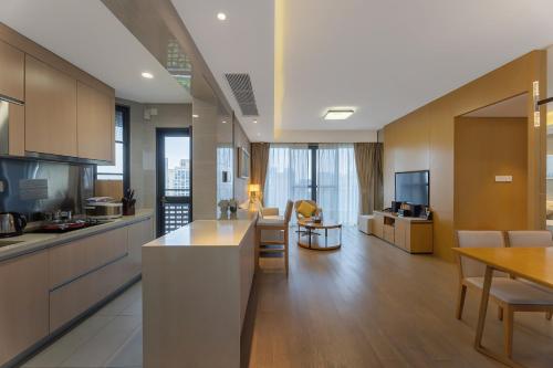 CM Serviced Apartment