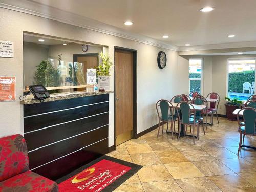 Econo Lodge Inn&Suites Corning - Hotel