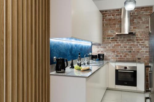 Two-Bedroom Suite image 7