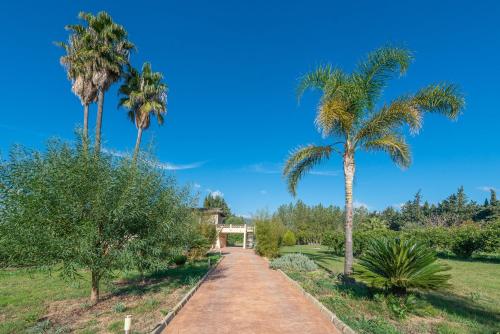 Refugi De Les Aguiles - main image