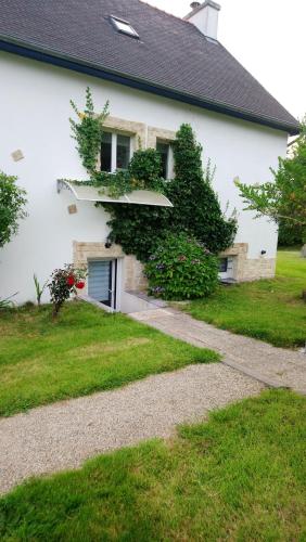 Appartement d'une chambre avec jardin clos et wifi a Belle Isle en Terre