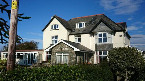 Cadwgan House Hotel - image 8