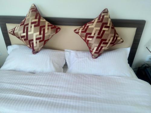 1 double bed