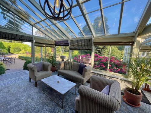 Bar/lounge, Park Farm Hotel in Norwich